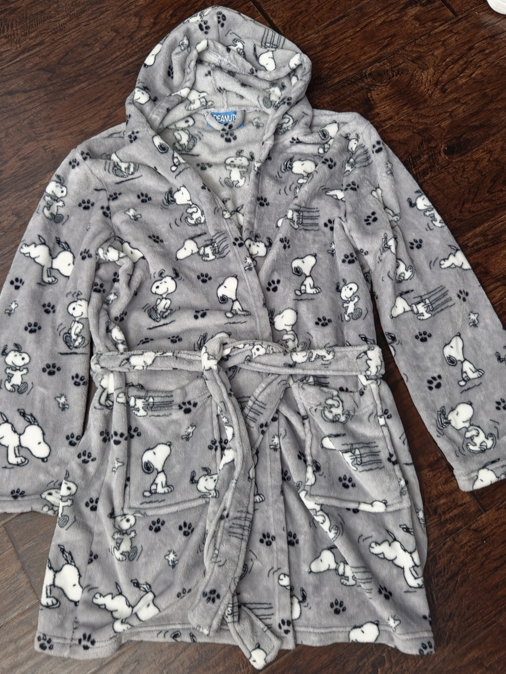 Berkshire Peanuts Snoopy Plush VelvetLoft Hooded Robe L/XL